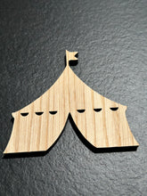 Load image into Gallery viewer, Cirkus telt bordkort i træ